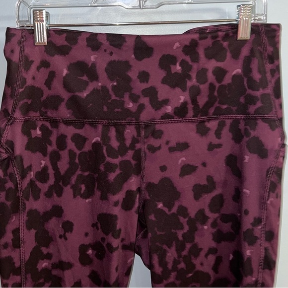 All in motion- Cheetah print leggings - Picture 2 of 6